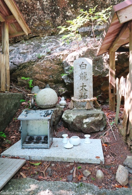 f0351853_19085195.jpg