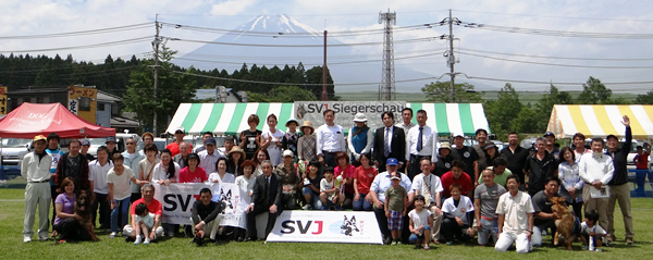 e0100584_1102019.png