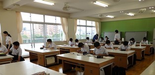 b0364601_12023101.jpg