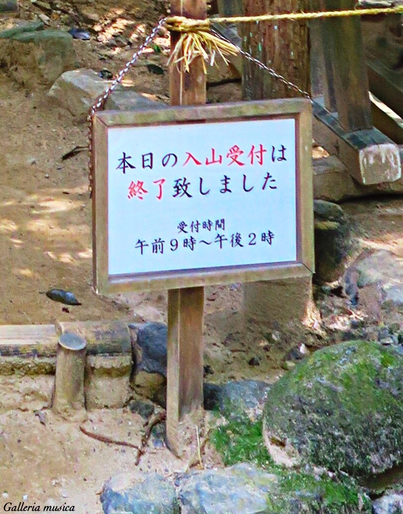 f0351853_04160380.jpg