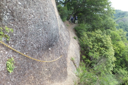 e0041047_03270623.jpg