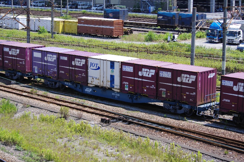 f0203926_025535.jpg