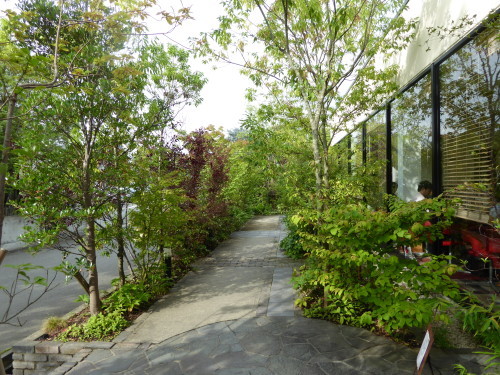 b0321595_08013432.jpg