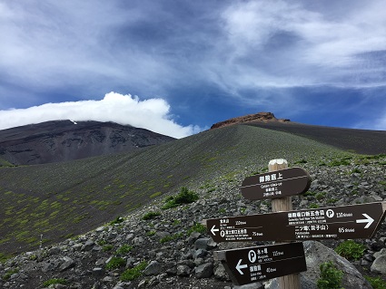 f0202990_22335576.jpg
