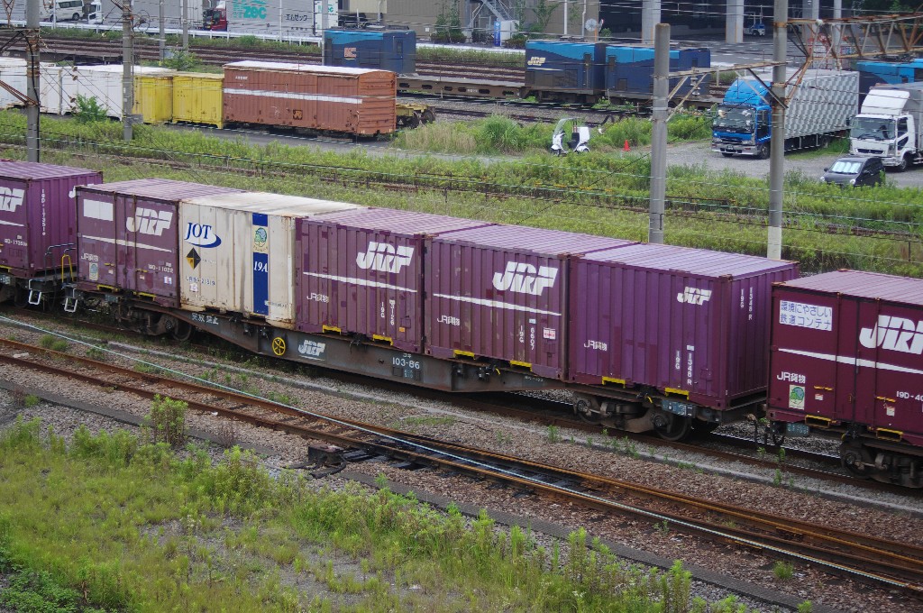 f0203926_0102619.jpg
