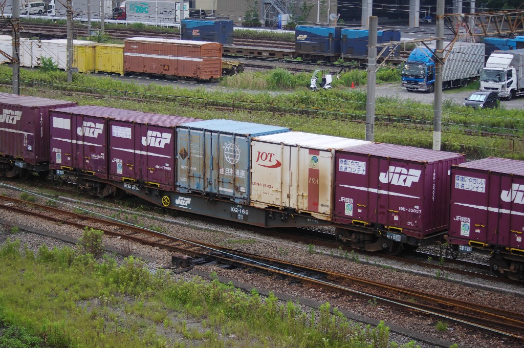 f0203926_09476.jpg