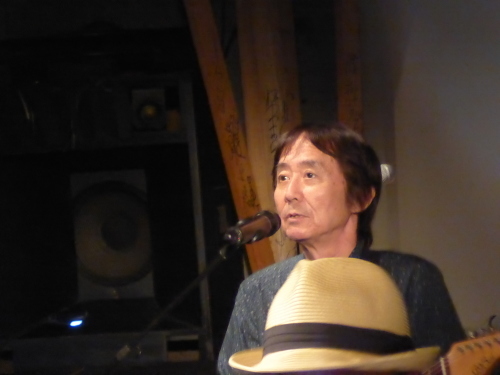 b0321595_00220950.jpg