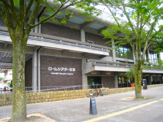 b0325640_1551062.jpg