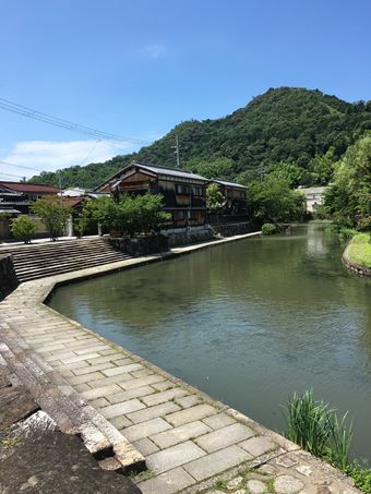 c0114121_0493412.jpg