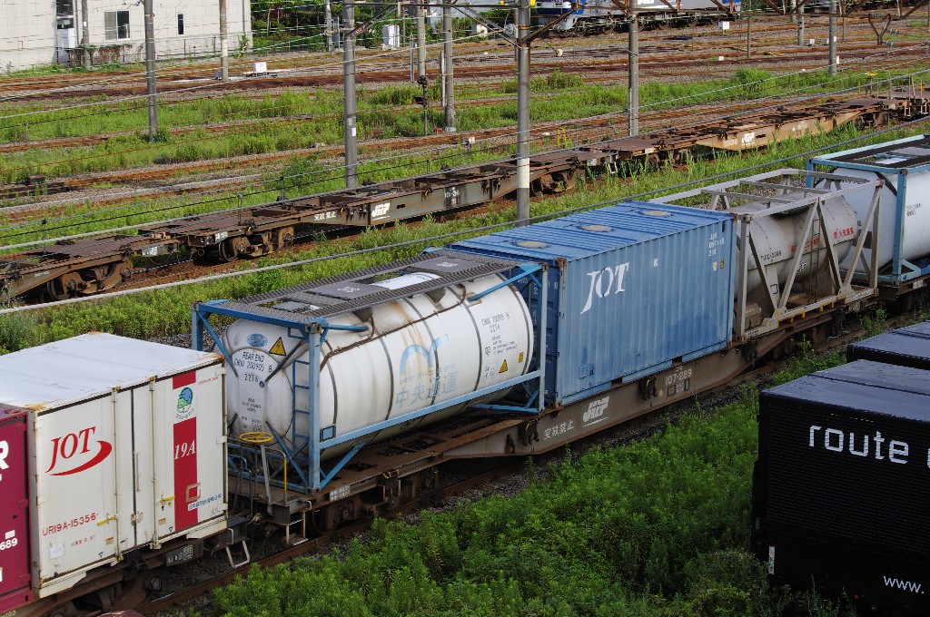 f0203926_2302718.jpg