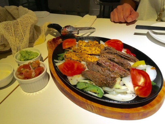 f0238932_11174767.jpg