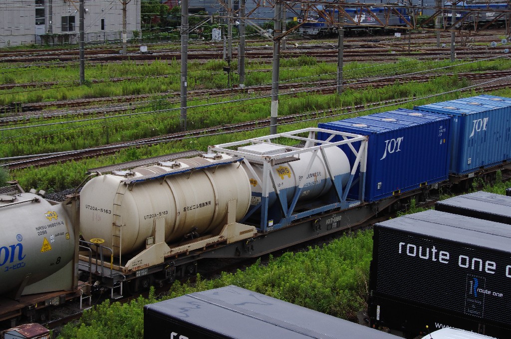 f0203926_2316533.jpg