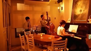 f0000652_17182015.jpg