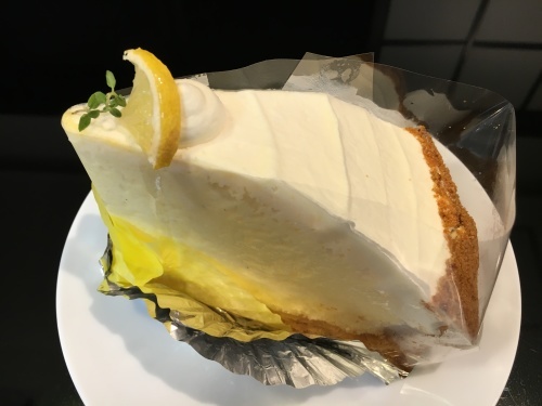 f0347891_21010744.jpeg