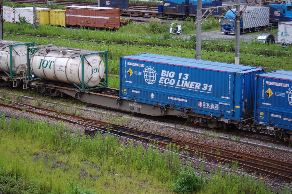f0203926_2346714.jpg
