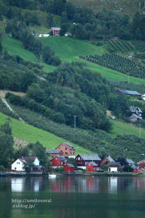 b0324291_09300122.jpg