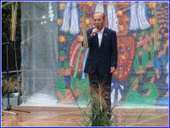 f0231709_12103747.gif