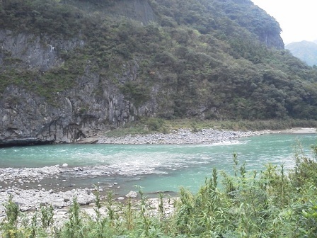 e0048994_16051994.jpg