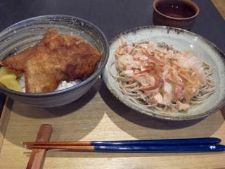 d0350542_22423141.jpg