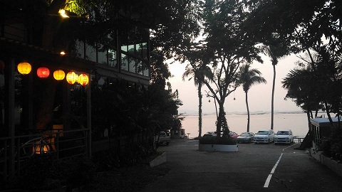 f0001835_2303433.jpg