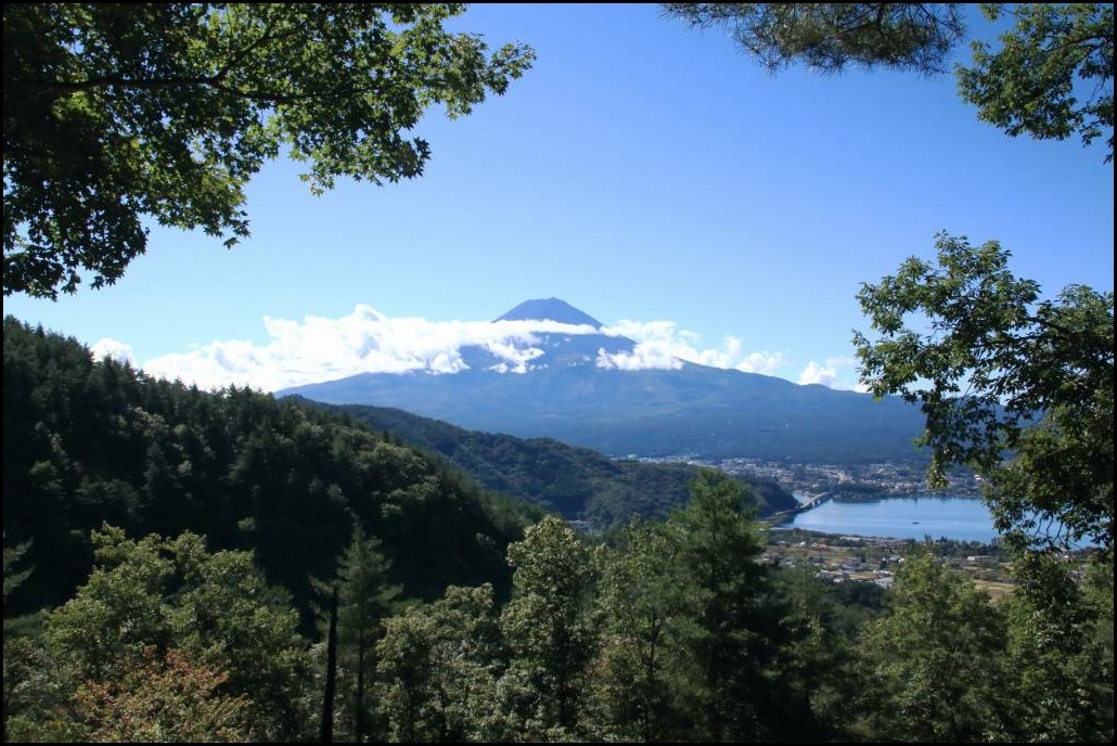 a0188405_00075005.jpg
