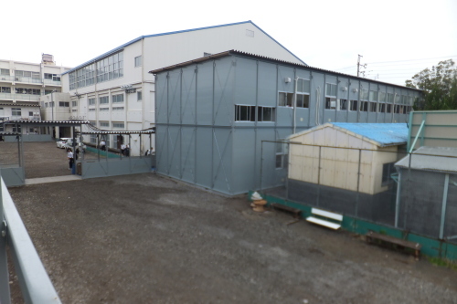 e0041047_05041773.jpg