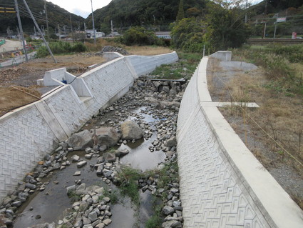 f0053885_2028076.jpg