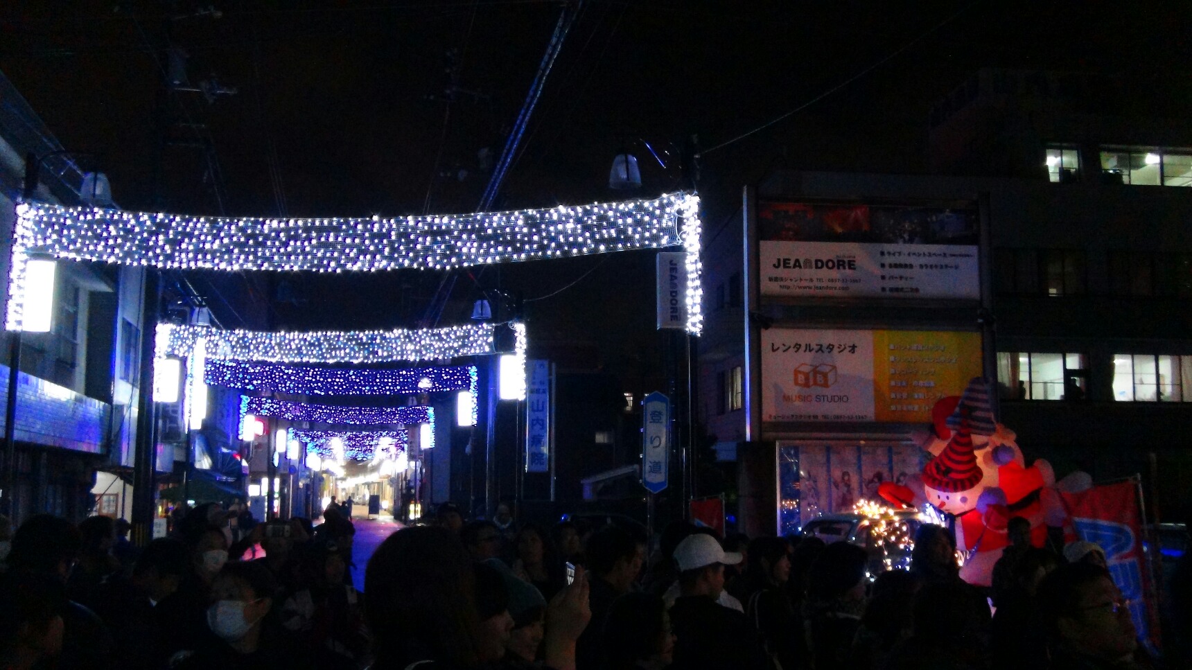 f0231709_15383296.jpg