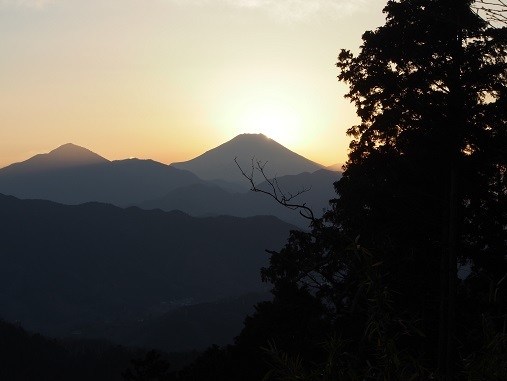 e0272042_21531360.jpg