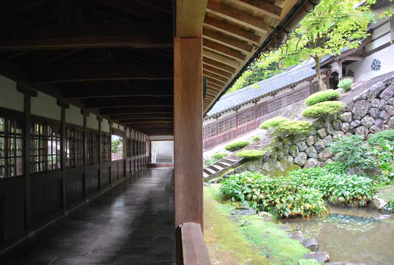 f0018492_22231711.jpg