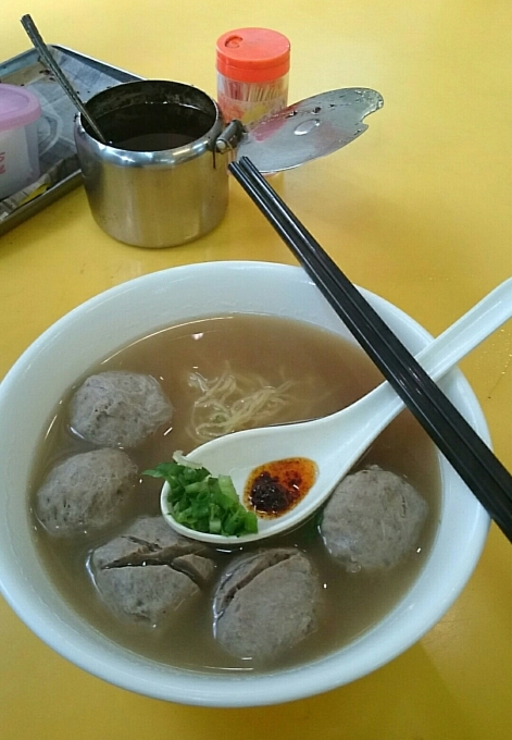 a0098948_04030239.jpg