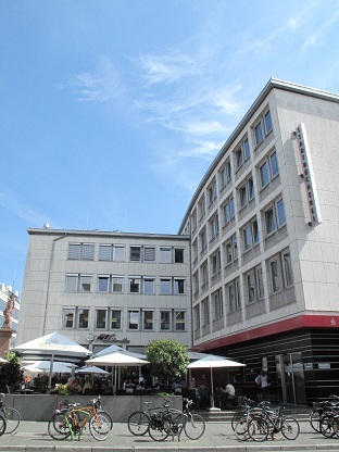 a0094449_21240850.jpg
