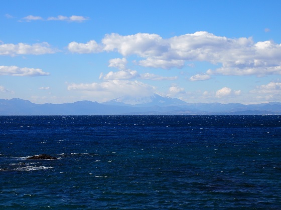 e0245404_1293355.jpg