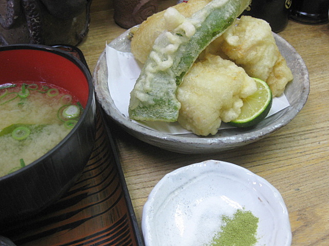 a0048918_1218371.jpg