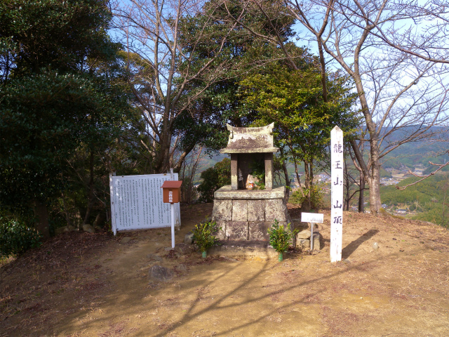 e0272335_1910051.jpg
