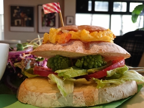f0326946_23092019.jpg