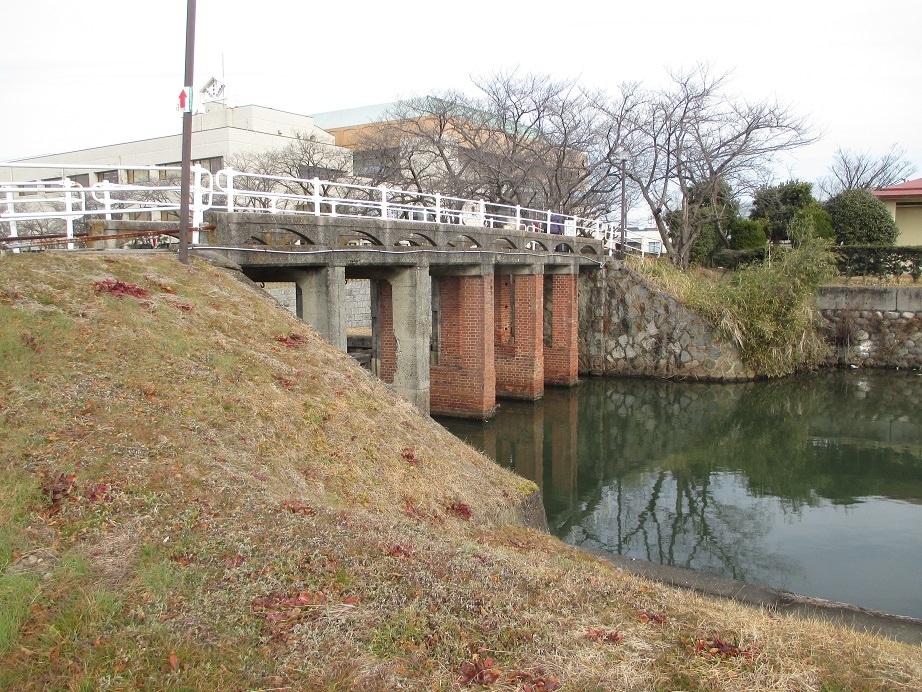 e0242504_14125867.jpg