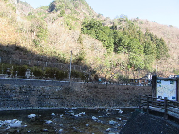 f0231709_2258115.jpg