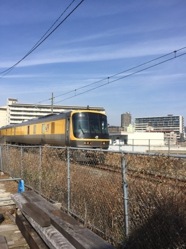 f0326751_22102210.jpeg
