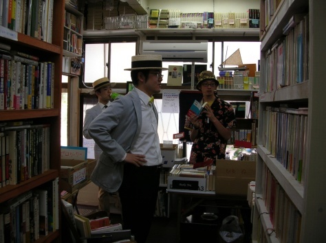 a0102001_22580854.jpeg