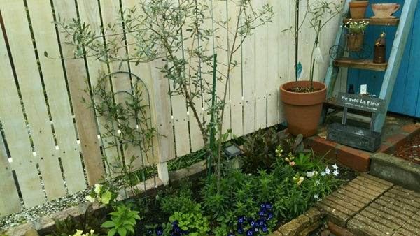 f0366679_1225105.jpg