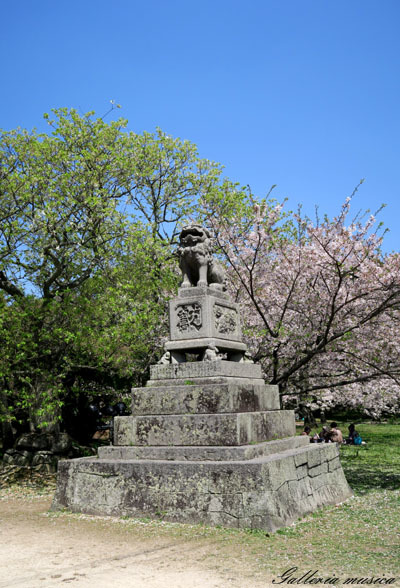 f0351853_04381874.jpg