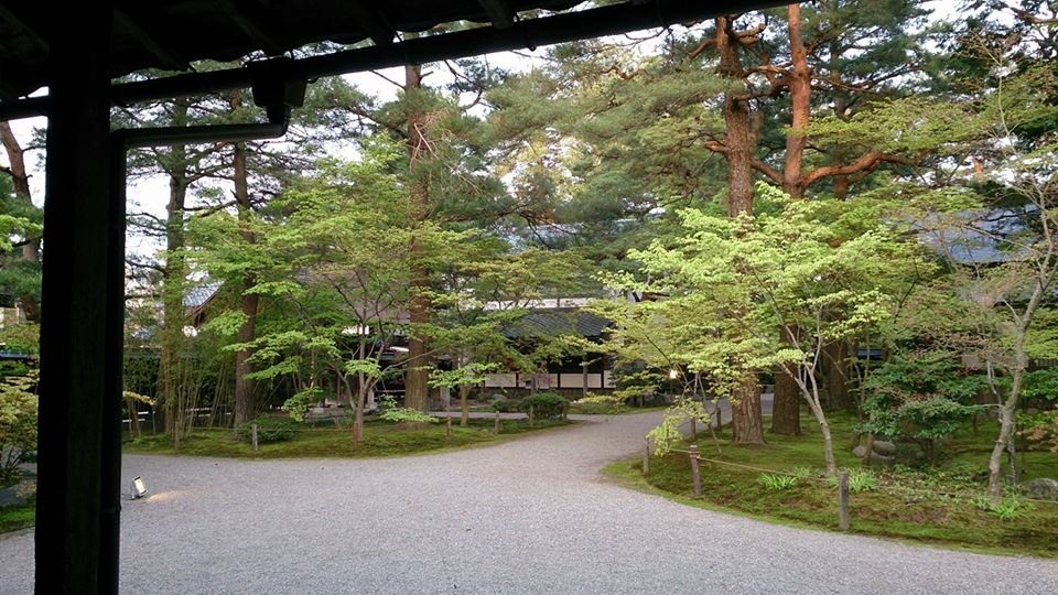 e0320878_1881886.jpg