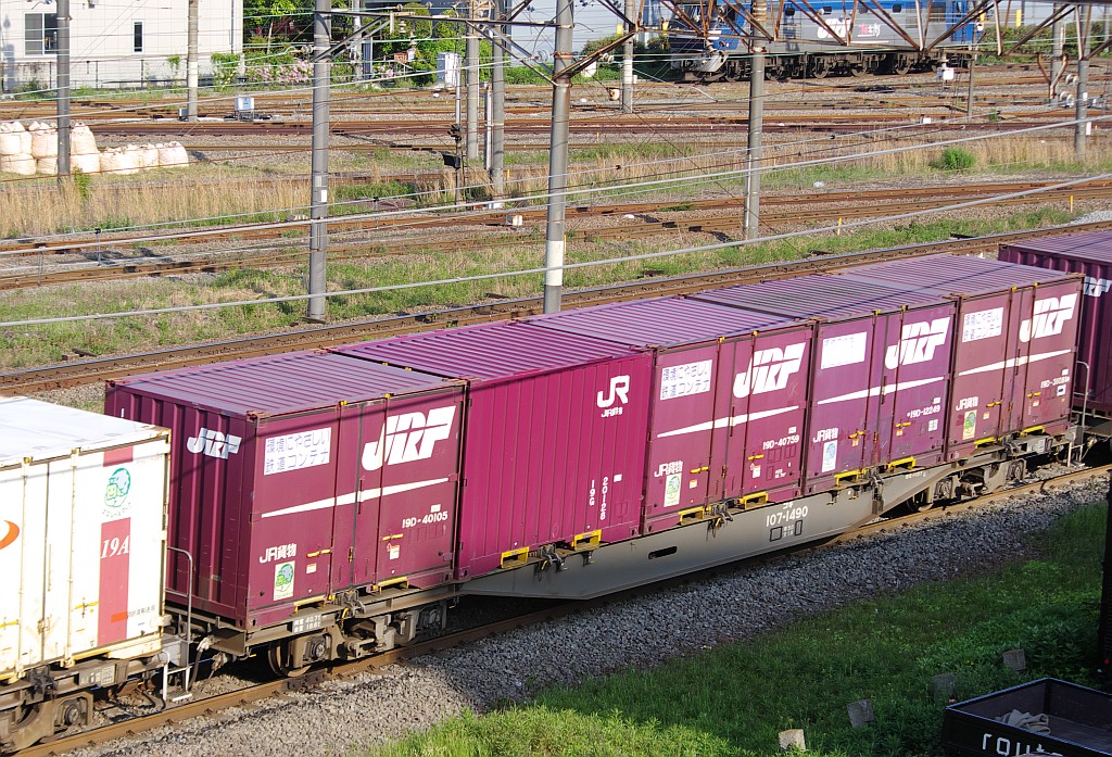 f0203926_2352628.jpg