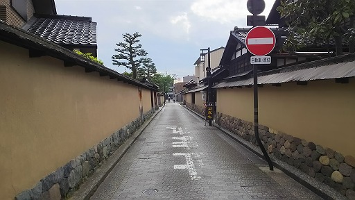 e0020682_2061996.jpg
