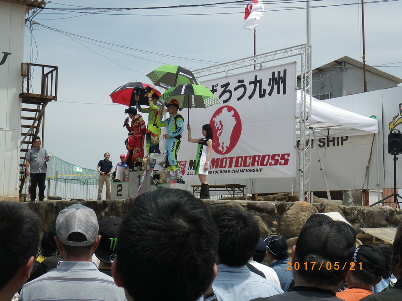 e0361727_10125988.jpg