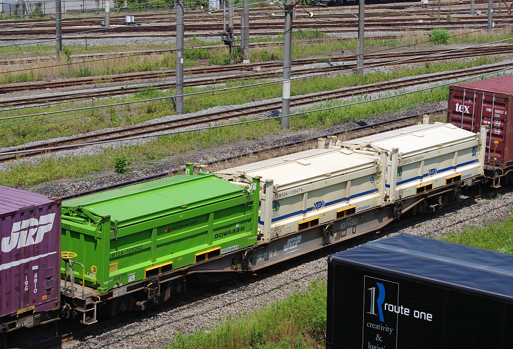 f0203926_2351445.jpg