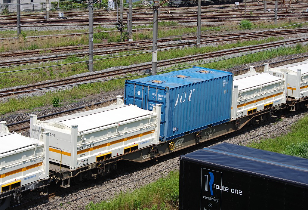 f0203926_2374323.jpg