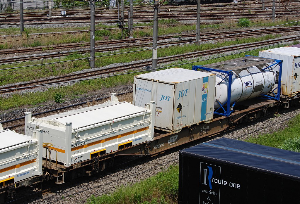 f0203926_237850.jpg