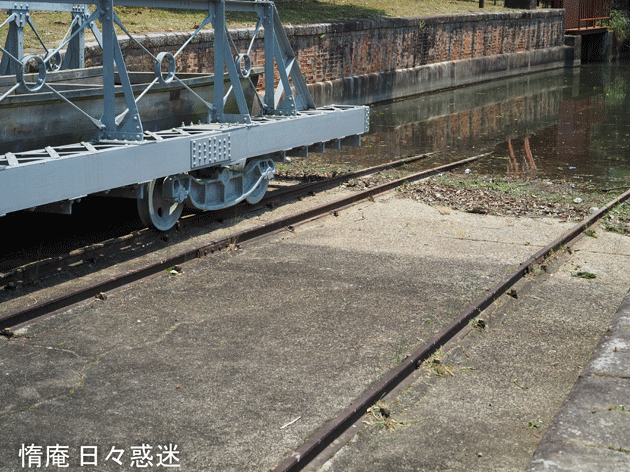 e0346064_16210567.gif